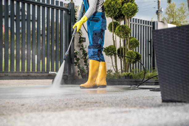 Best Oil Spill Cleanup  in Suncoast Estates, FL